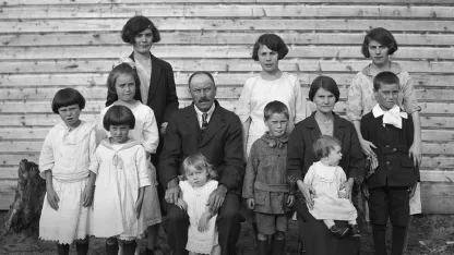 Photo ancienne d'une grande famille